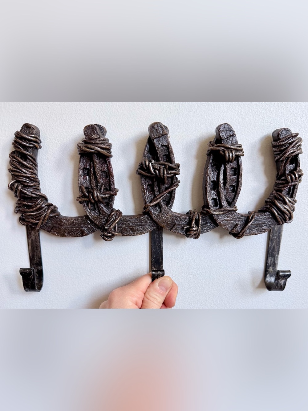 Rustic Ranch Style Horseshoe
Wall Hooks - Picture 11 of 14